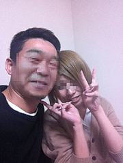 ���q����